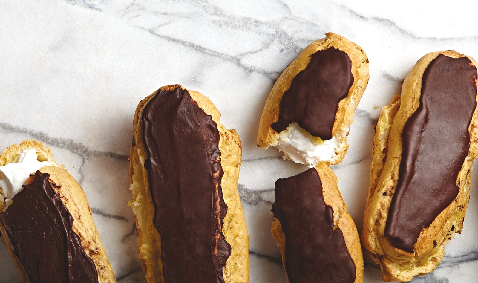 30 Vegan Chocolatey Recipes for the Perfect Homemade Valentine's Day Gift 