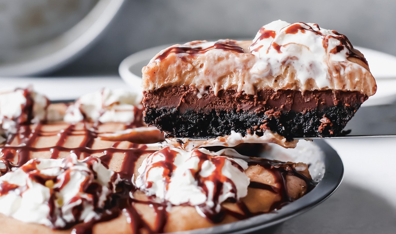 Dreamy Vegan Oreo Cream Chocolate Pudding Pie