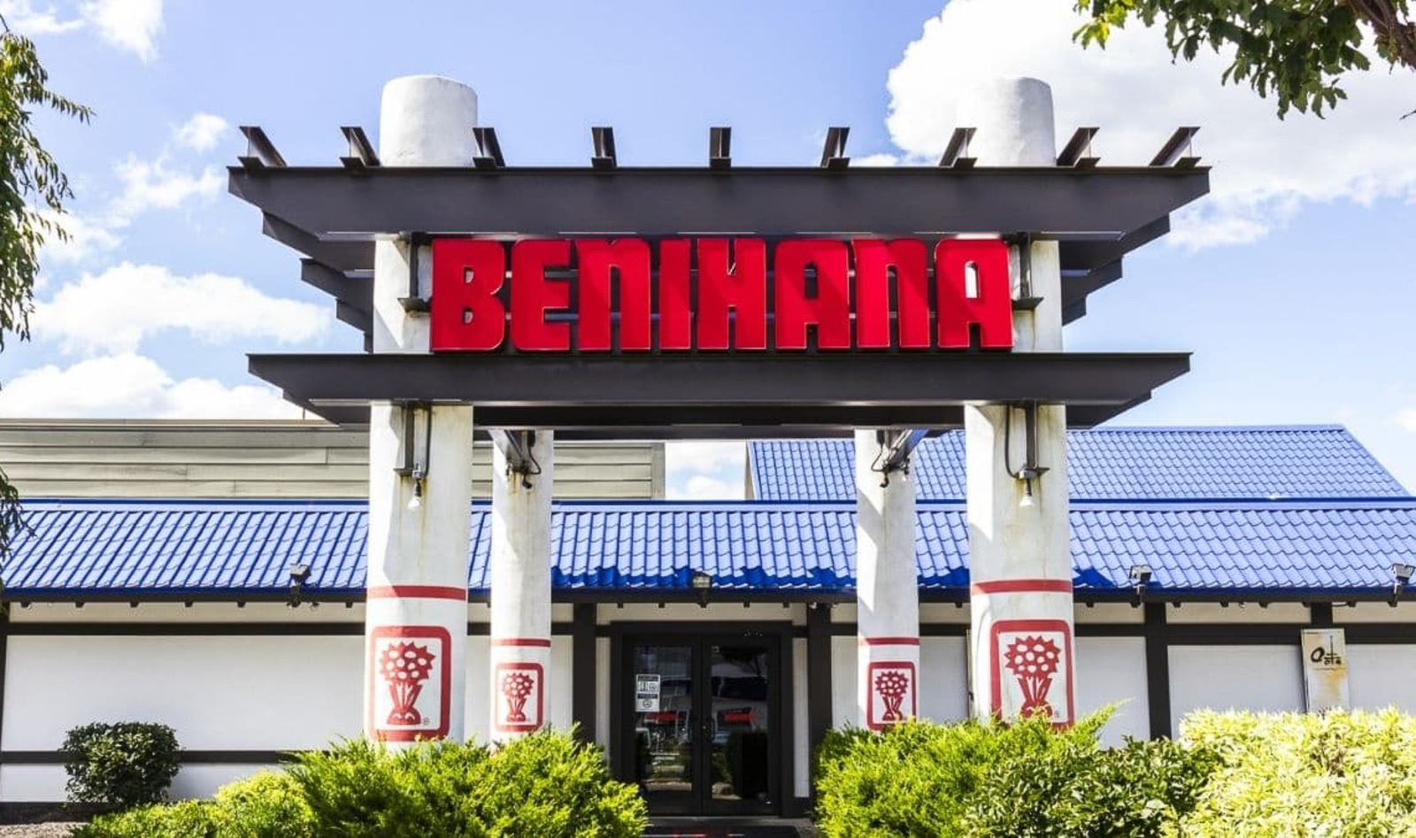 The Ultimate Vegan Guide to Benihana: From Tofu Steaks to Veggie Sushi Rolls