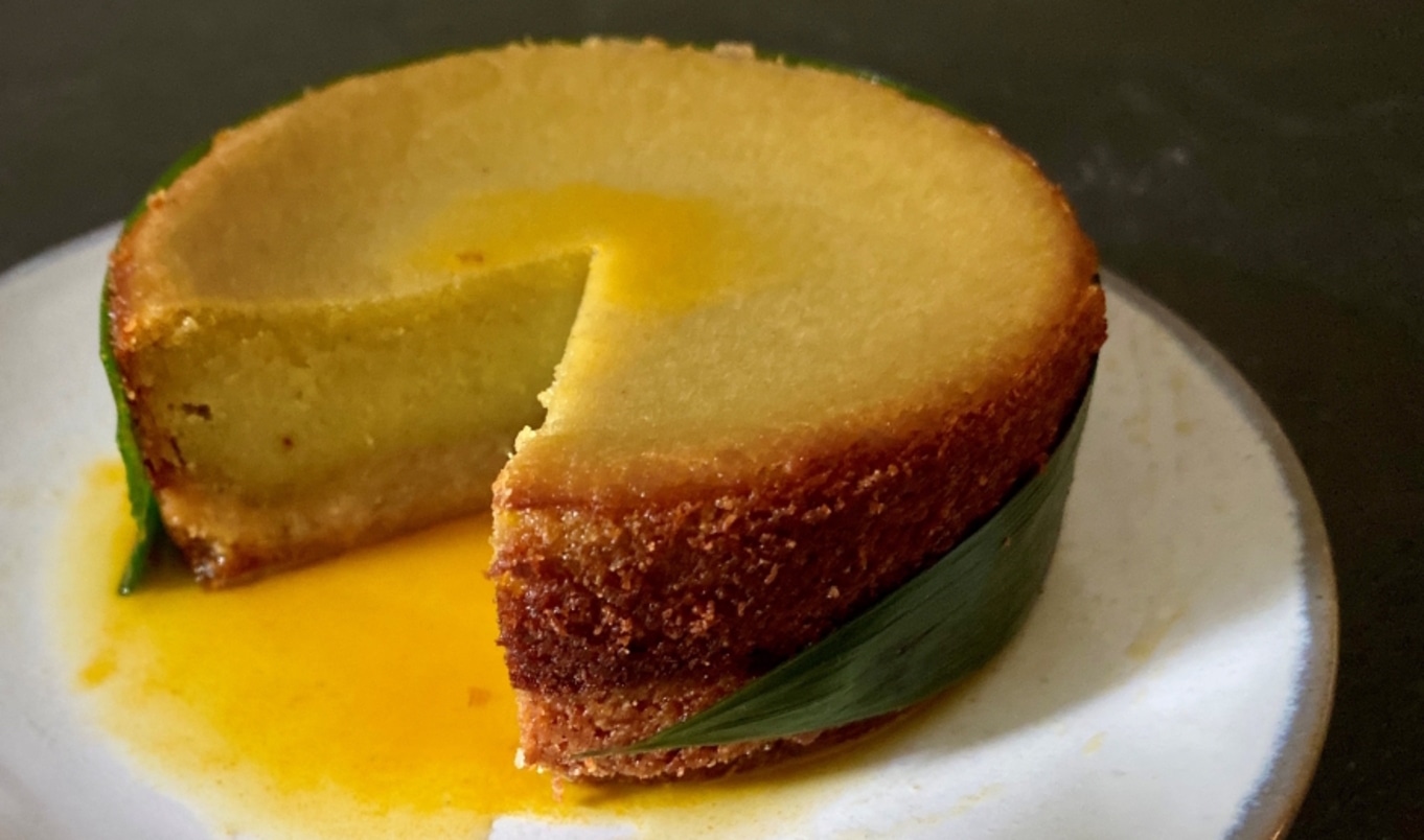 Vegan Calamansi and Pandan Mini Cheesecakes