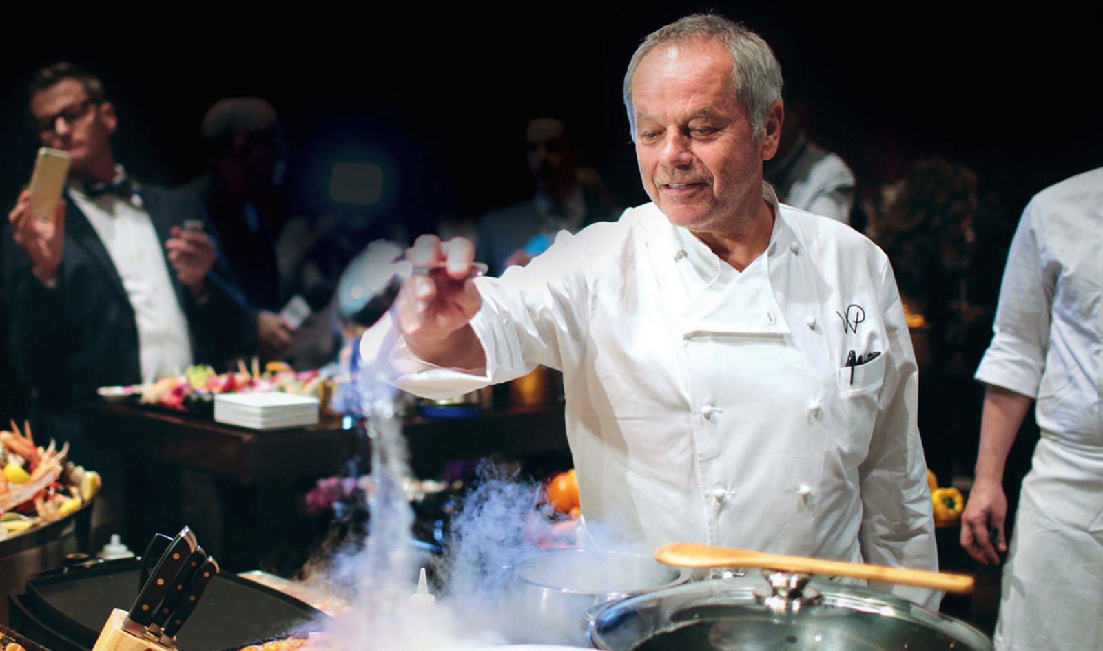 The 22 Vegan Dishes On Wolfgang Puck's Official Oscars Party Menu