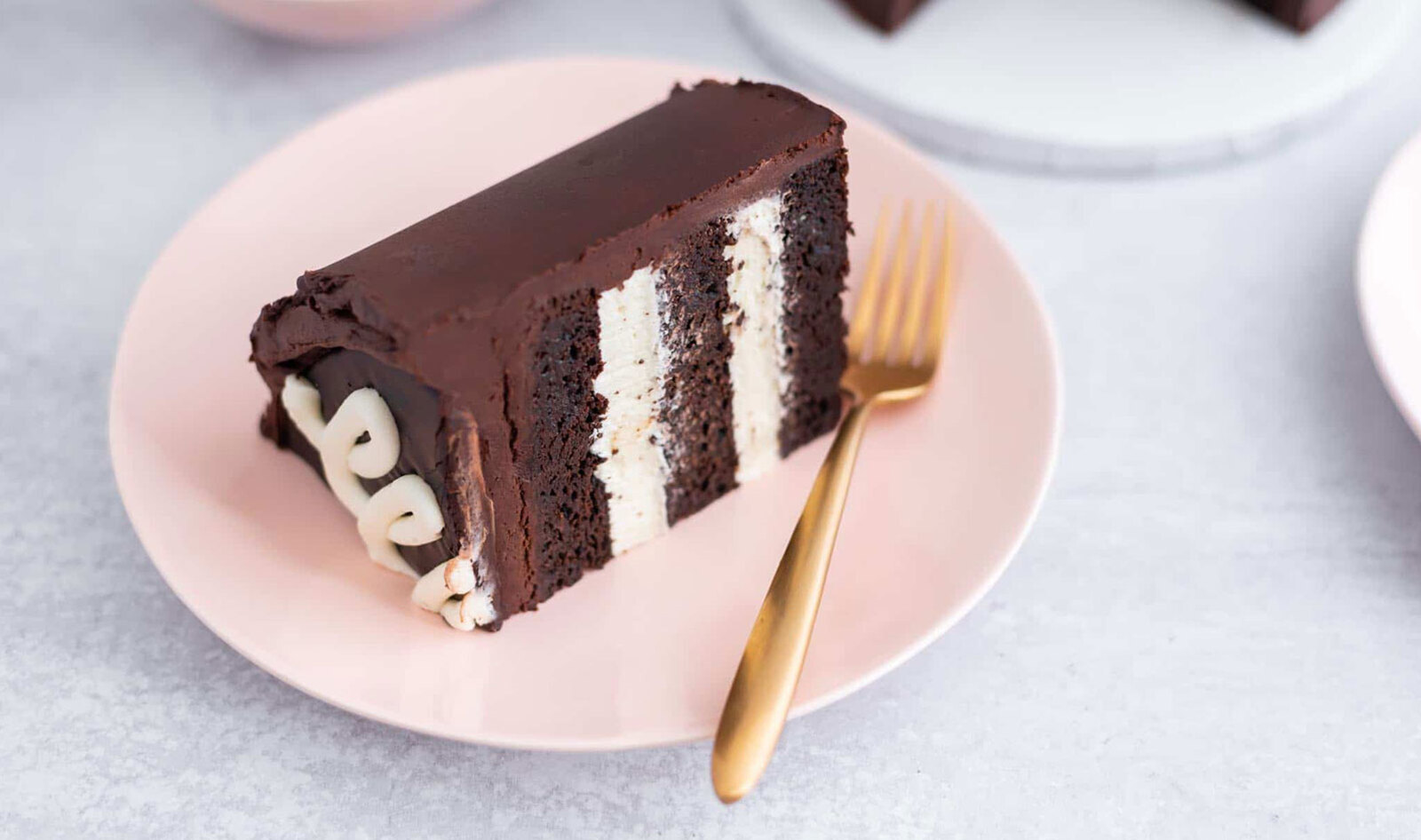 25 Amazing Vegan Cake Recipes