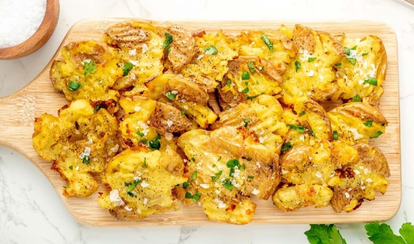 Simple Crispy Smashed Potatoes