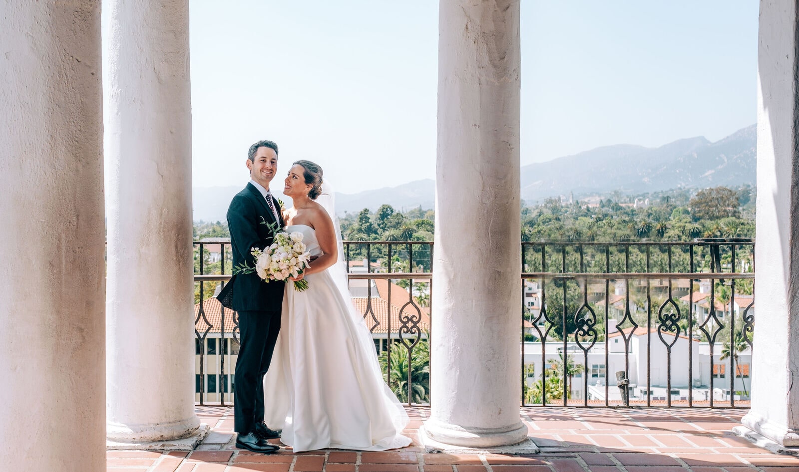 Vegan Love Stories: This Couple's Backyard Wedding Featured an Assortment of Eight Pies