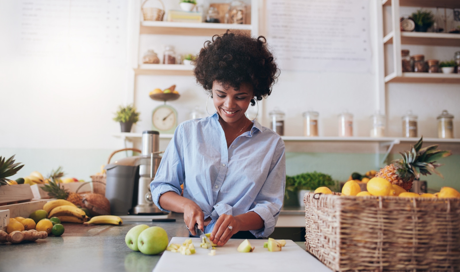 Can an Apple a Day Keep Air Pollution Away? What New Research Says About Your Fruit Habit