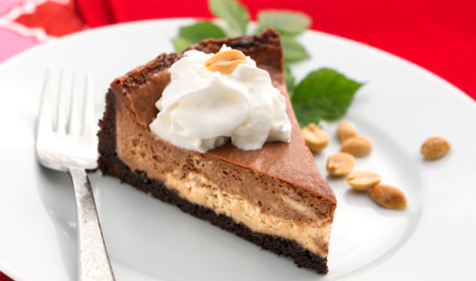 The Best Dairy-Free Cheesecake Recipes We’ll Be Making All Summer Long