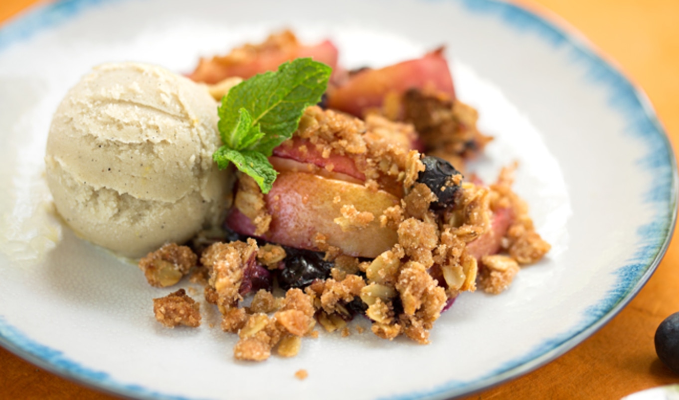 Easy Vegan Blueberry Nectarine Fruit Crisp (Gluten-Free!)