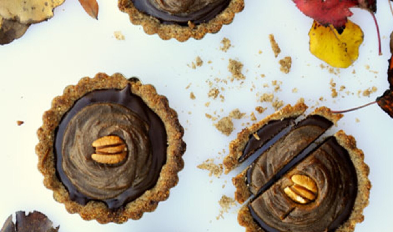 Vegan Pumpkin Caramel Chocolate Tarts